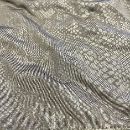 Tahari Sport Longline Sports Bra in Snakeskin Print sz M