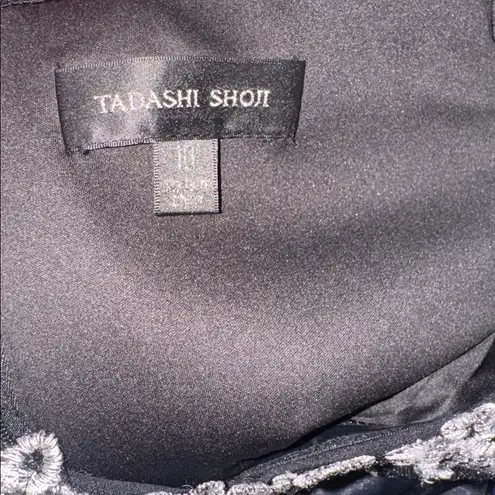 Tadashi Shoji Black Ivory Embroidered Off the Shoulder Gown Sz 10