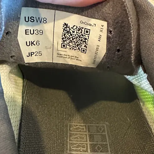 On Women’s Cloudvista 2 Lima Kiwi Trail Running Sneakers Size 8 Gray