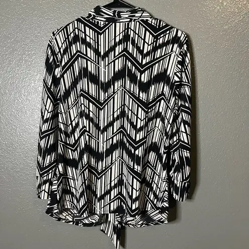 Studio 1940 Size L Black & White Geometric Print Tie-Front Collared Blouse