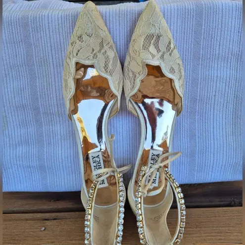 Badgley Mischka Women's Betsy Lace Kitten Heel Pumps