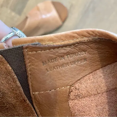 Bueno Tahiti Half d’Orsay Leather Sandals