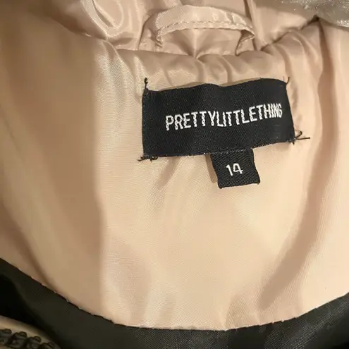 Pretty Little Thing  Stone Cropped Puffer Jacket