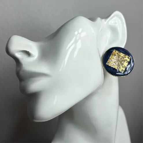 Vintage enamel filigree deep blue earrings Gold