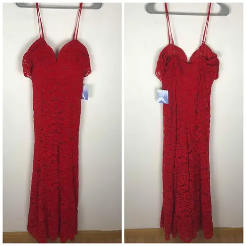Majorelle NWT Angelique Red Lace Gown