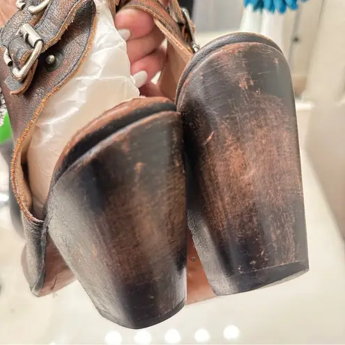 Freebird by Steven Brown Ankle Boots with Distressed Leather Chunky Heel 9 Shoes