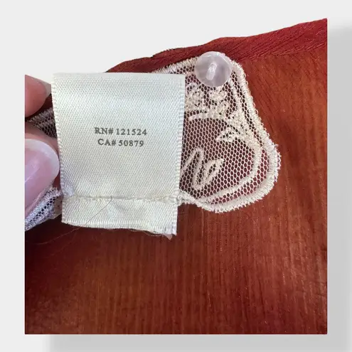 Nick and Mo 100% Silk Red 3/4 sleeve top Size L Size L