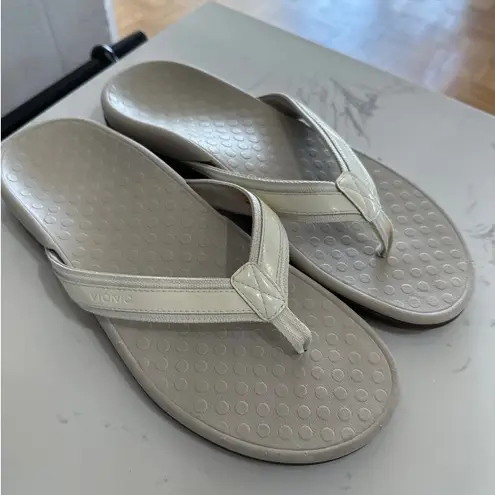 Vionic Women's Tide II White Sandal, EUC, Size 10