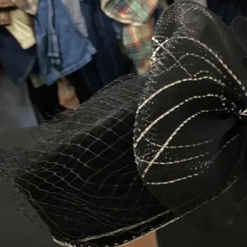 Elegant Black Fascinator with Veil Bow accent silver trim no brand clean