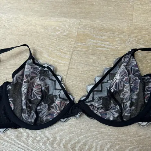 Savage x Fenty Zig Zag Zen Unlined Lace Plunge Bra