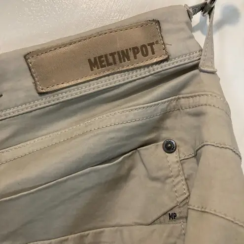 Meltin' Pot women's size 31 light stone skinny fit soft stretchy chino pants