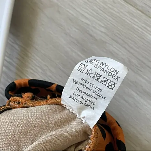 LiCi Strappy Bra lavish sports leopard animal print Orange (medium) workout gym