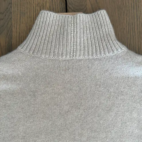 Vince NWT  Oversize 100% Cashmere Turtleneck Sweater in Heather Marble Medium