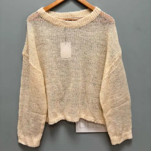 RUMORED Signature Pullover in Ivory Coast S/ M Size undefined