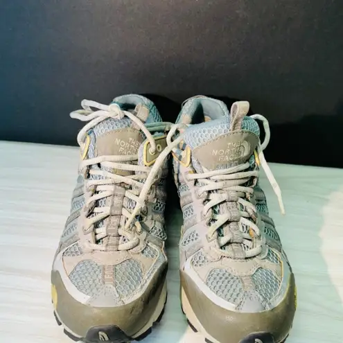 The North Face  Boots shoes womens hiking trail gore-tex 7.5