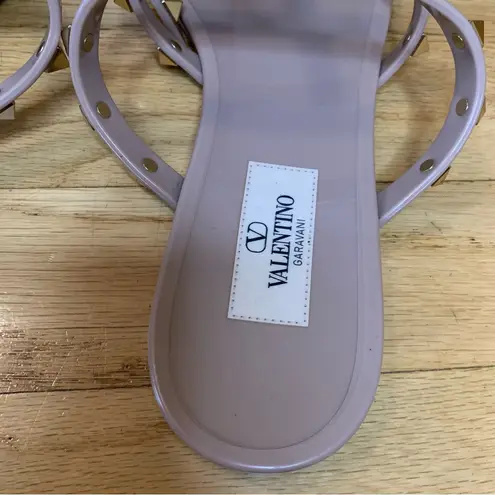 Valentino Garavani Women's Rockstud Flat Rubber Sandals - Size 38 - DAMAGED