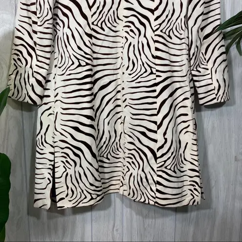 J. McLaughlin  Jasper Velvet Zebra Jacket size 4 *FLAWED*