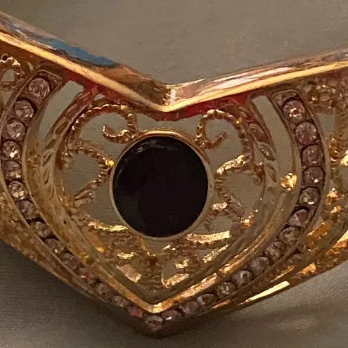 Womens Cuff Bracelet Heart Goldtone Black & Clear Stones 7” To 8” Diameter Gold