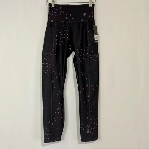 Bally Total Fitness Women’s Leopard Mash Pocket Leggings Plum Perfect NWT