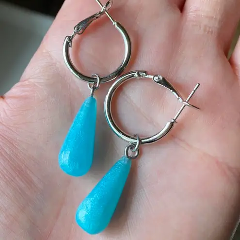Handmade simple aqua teardrops hoop earrings💧♥️