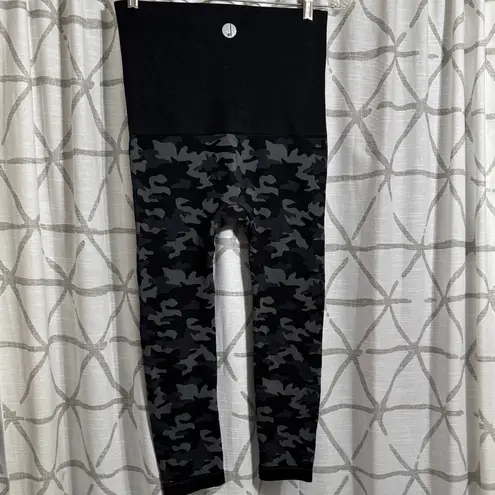Preggo Postpartum Leggings