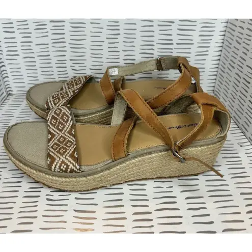 Eddie Bauer  W. Kara Canvas‎ Wedge Sandal Brown Leather Straps Size 9