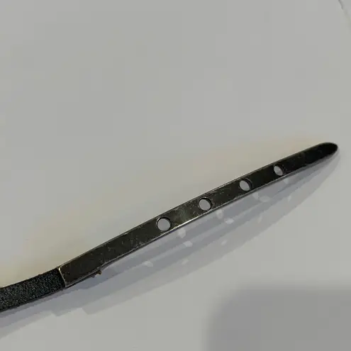 Pewter Gray Women’s Medium Skinny Leather Casual Wrap Belt Black