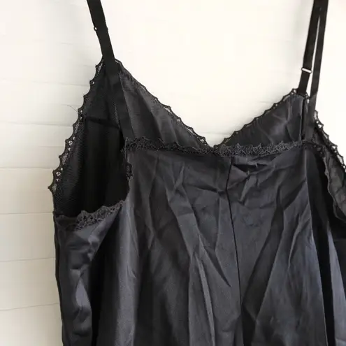 Vanity Fair Vintage Black Sheer Lace Chemise