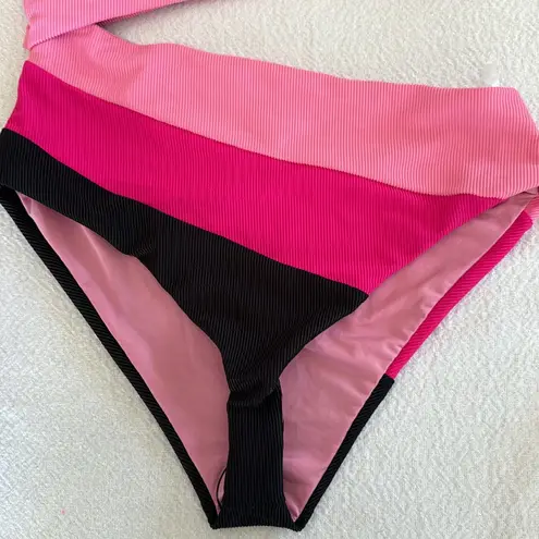 Beach Riot Joyce One Piece Amour Colorblock, size Large , $168