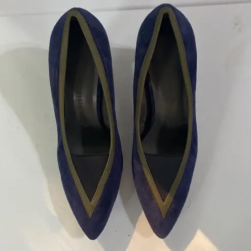 LOGO By Lori Goldstein Lori Goldstein Yardley blackberry kid suede pumps size 8.5