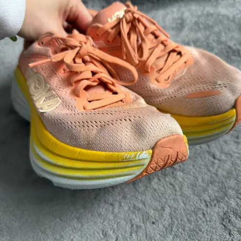 Hoka Women's 8 ONE ONE Bondi 8 Running Shoes Shell Coral Peach Parfait