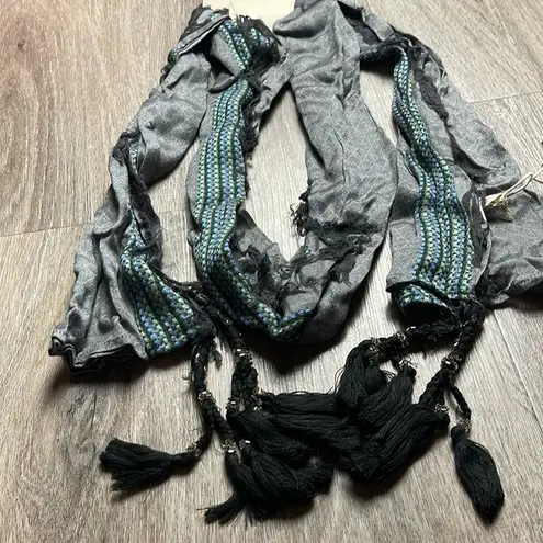 Eco Friendly Scarf + bracelet Gray