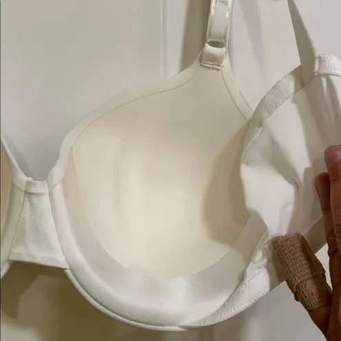 Warners This Is Not A Bra Underwire White NEW Size 40D Push Up Contour T