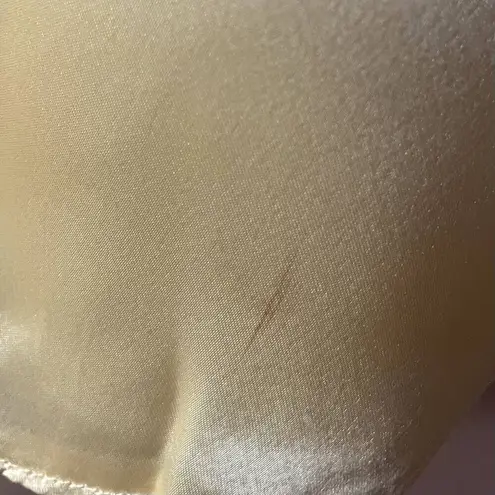 Vintage Kathryn Light Yellow Satin Night Shirt/Gown Size L EUC Size L