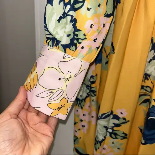 Sunday Up Floral Yellow Button