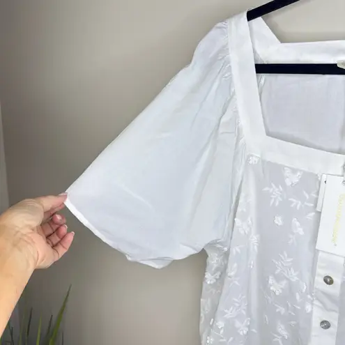 NEW NWT Grand & Greene Butterfly & Floral Applique White Top Size Large Fairy