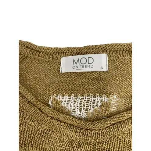 Star Mod on Trend size small sweater star pattern Gold