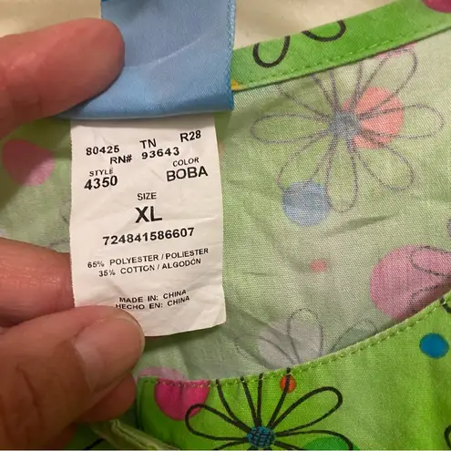 HQ Scrubs Womens Snap Front Scrub Top XL Bust 50” Green Floral Print Pink Yellow