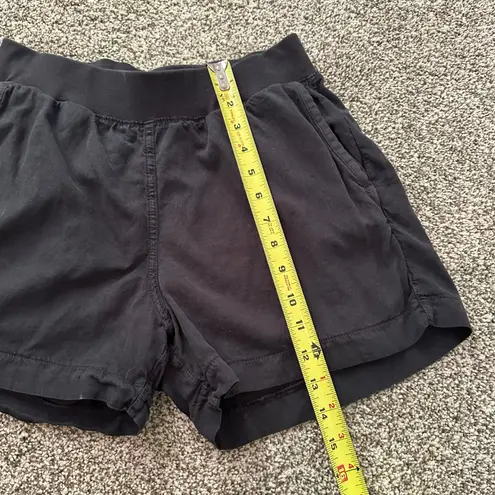 Faherty charcoal gray/black sweat shorts size M