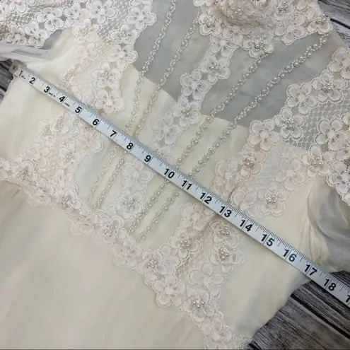 VINTAGE Lace Wedding Dress and Veil Size undefined