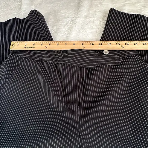 Sport Haley women Capri Pants in Black and White Size 8