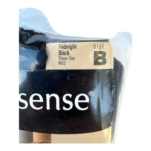 No Nonsense Almost Bare Low Rise Pantyhose Midnight Black Sheer Toe Size B