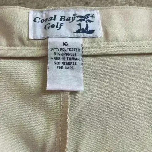 Coral Bay Golf NWT Womens Tan Shorts Wrinkle Resistant Stretch Microfiber Sz 16