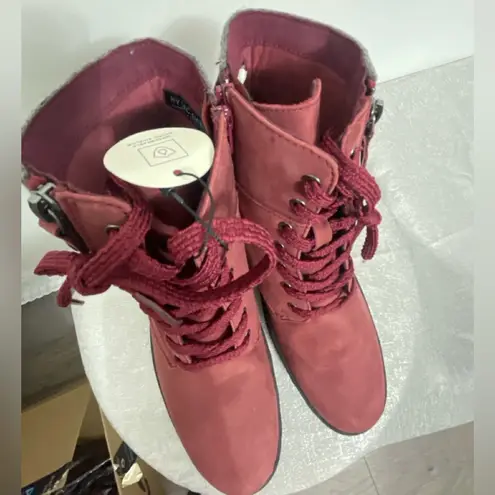 Cobb Hill by Rockport Burgundy Waterproof Leather Boots β Size 7.5(B34) Red