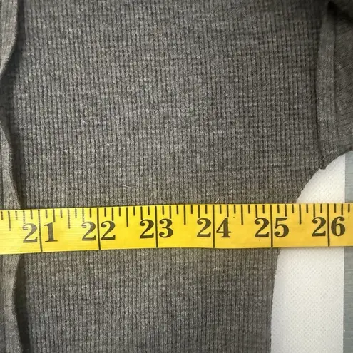 The GREii Top Womens Medium Gray Waffle Knit Heart Embroidered Thermal Lounge