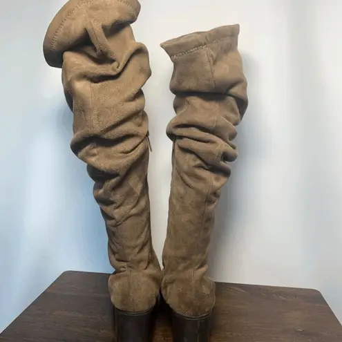 Breckelle's Faux Suede Leather Zip Closure Block Heeled Boots Size Brown 8M