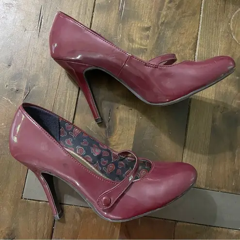 American Eagle Academia oxblood heels burgundy