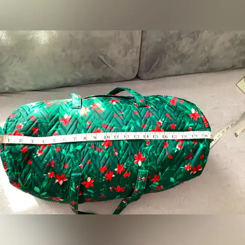 Lightweight spacious travel bag💚❤️🤍 Green