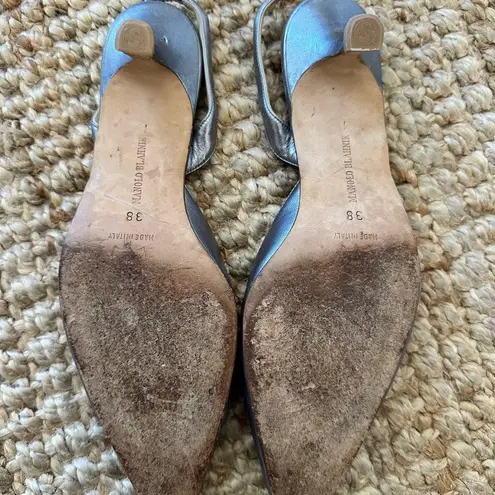 Manolo Blahnik Carolyne 50 Pointed Toe Slingback Pumps Sz 38 Pewter Leather