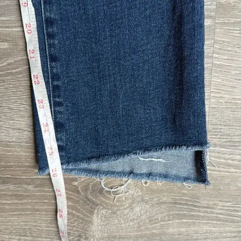 MOTHER The Insider Crop Step Fray Flared Jeans in Sweet And Sassy 25 Blue